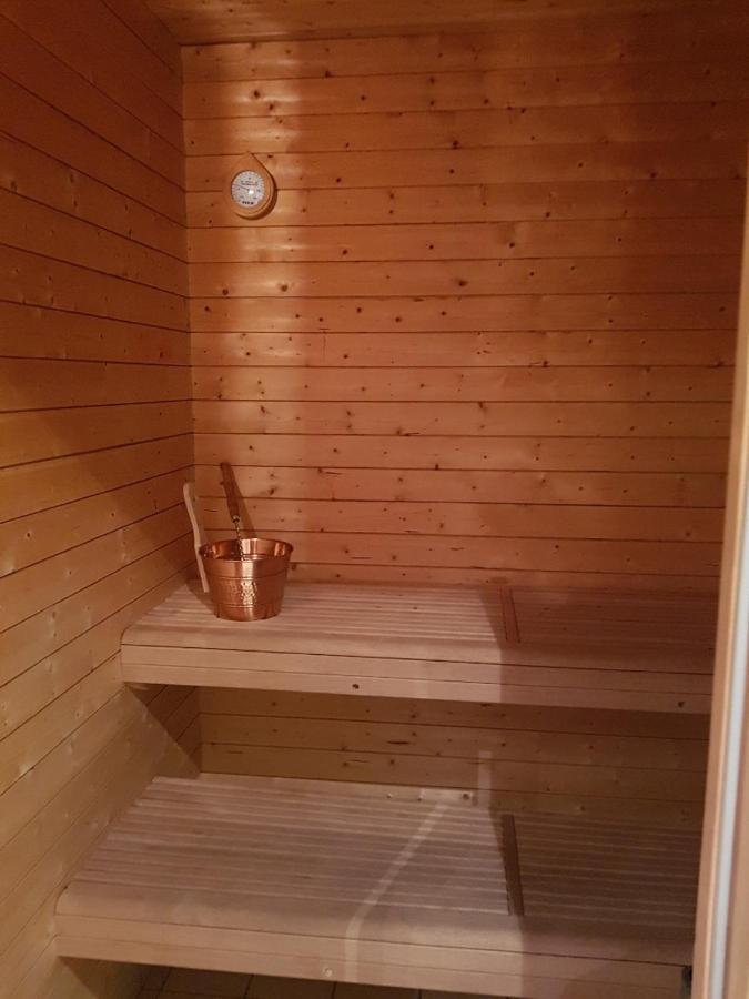 Funaesdalsporten Roeda Husen Funaesdalen Extérieur photo