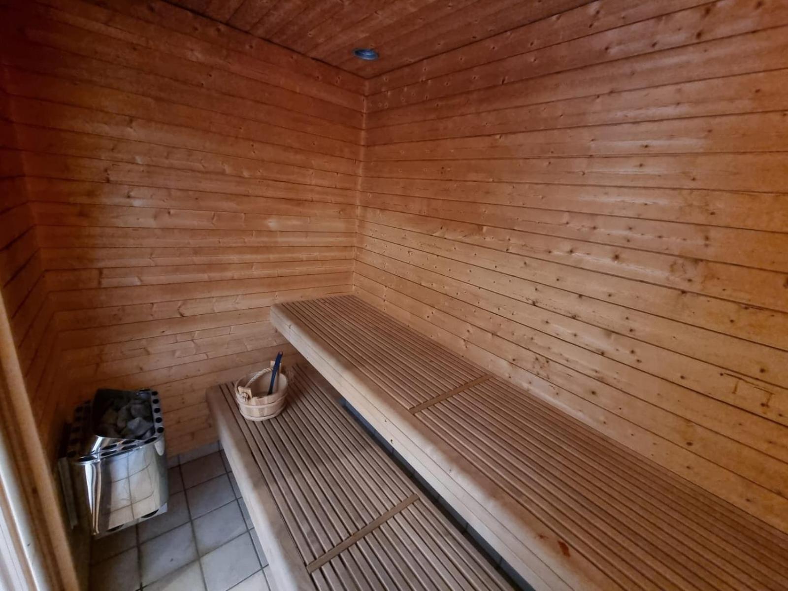 Funaesdalsporten Roeda Husen Funaesdalen Extérieur photo